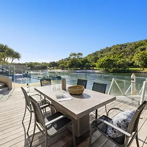 https://31-witta-circle-noosa-heads.hotelssunshinecoast.net